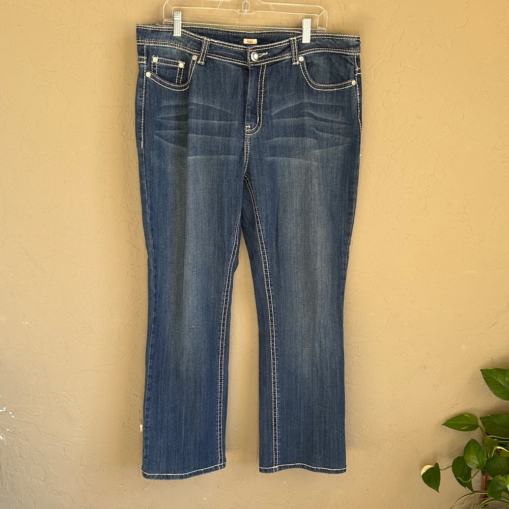 Reba, blue jeans women’s rhinestone size 16